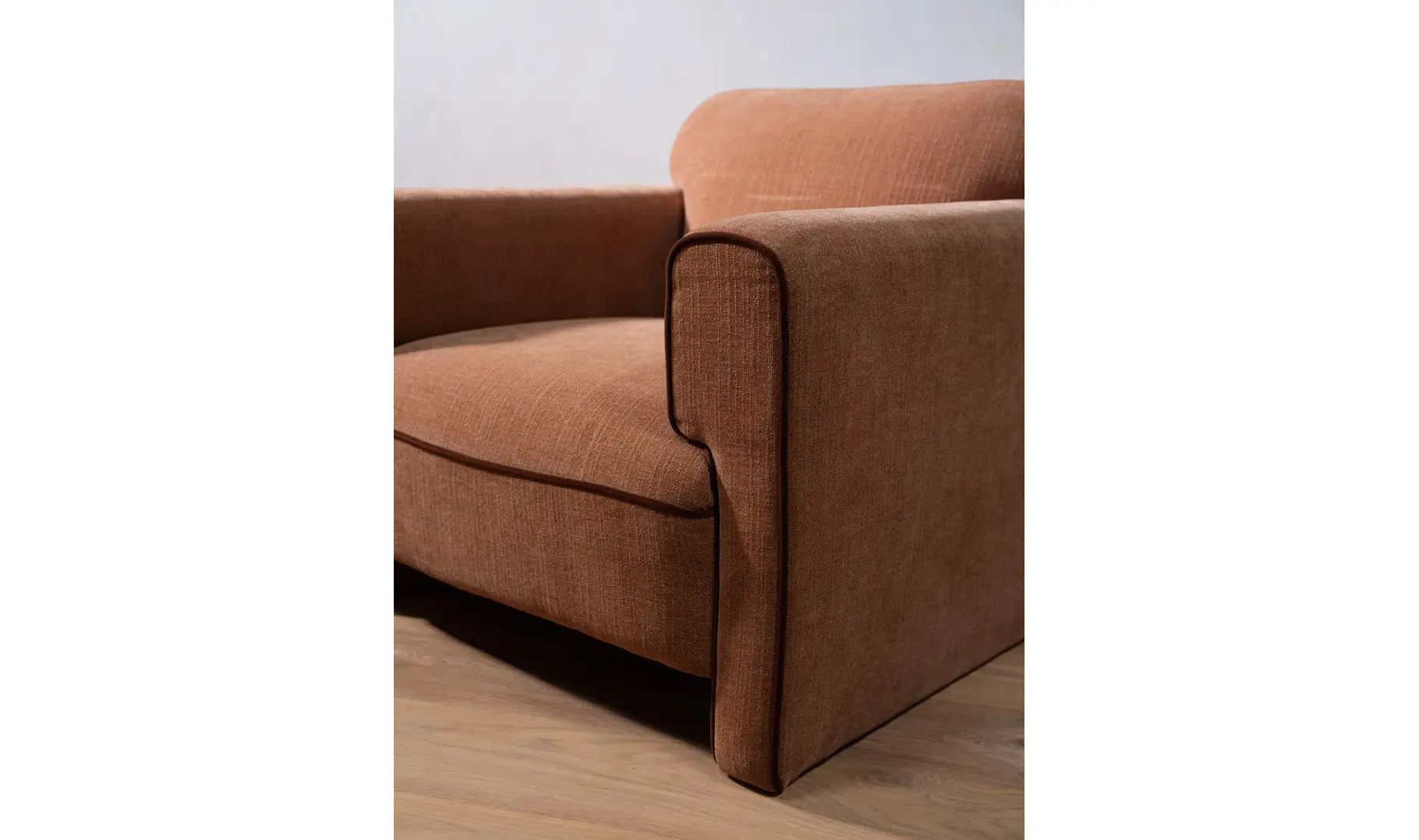 The "Leon" Accent Chair